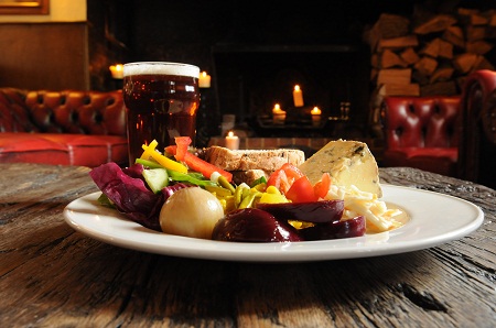  A Classic Ploughman’s at The Crown Turners Hill
